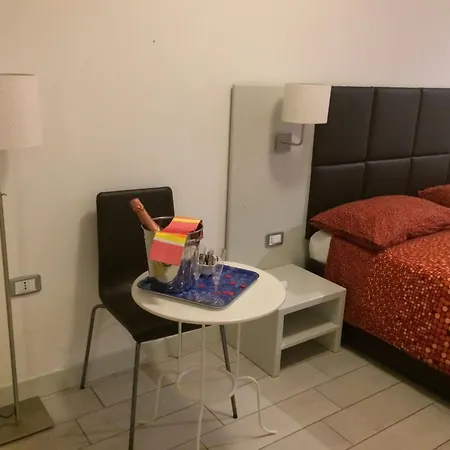 Oda ve Kahvaltı Zarathustra Marina di Schiavonea